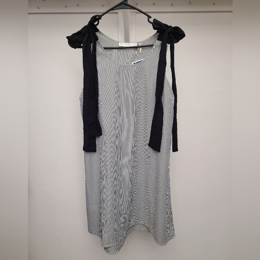 NWT Black And White Midi Dress Size S